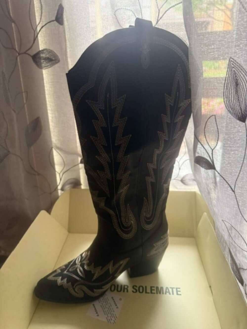 J. Adams Alma Vegan Pointed Tow Black Boot - Size 6